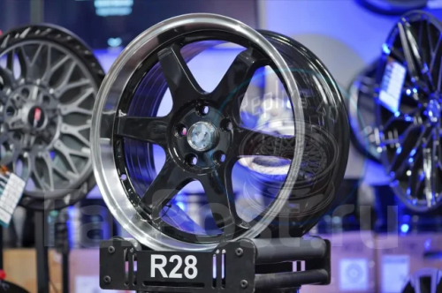 Диск литой REPLICA RAYS 8J18 PCD5*114,3 ET40 DIA73,1 Цвет (135219436)