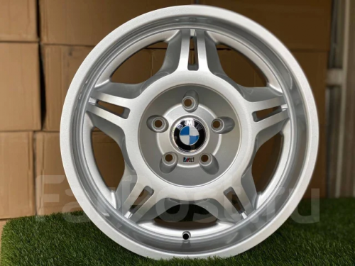 Диск литой REPLICA BMW 8J17 PCD5*120 ET30 DIA74,1 Цвет (129748336)