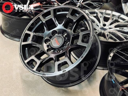 Диск литой REPLICA TOYOTA 8J17 PCD6*139,7 ET15 DIA106,1 Цвет (115188656)