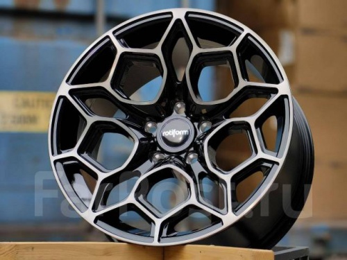 Диск литой REPLICA ROTIFORM 8,5J17 PCD5*114,3 ET30 DIA73,1 Цвет (129767533)