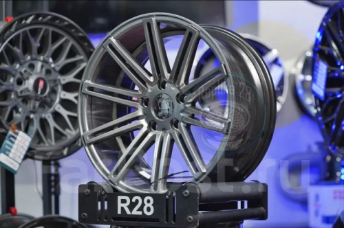 Диск литой REPLICA VOSSEN 8J17 PCD5*114,3 ET35 DIA73,1 Цвет (135981078)