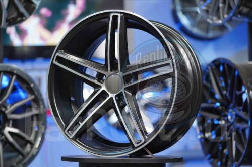 Диск литой REPLICA VOSSEN 8J18 PCD5*114,3 ET40 DIA73,1 Цвет (129901551)