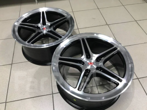 Диск литой REPLICA VOSSEN 8J18 PCD5*114,3 ET35 DIA73,1 Цвет (55363331)