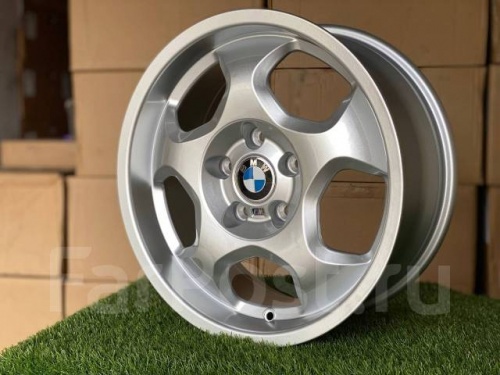 Диск литой REPLICA BMW 7,5J17 PCD5*120 ET36 DIA72,6 Цвет (129748459)