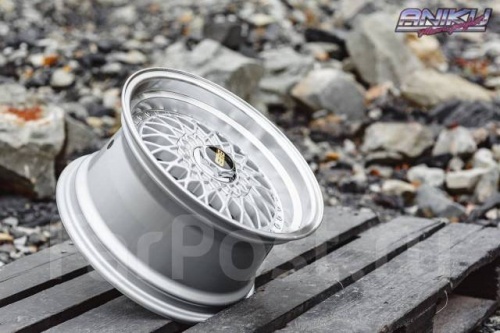 Диск литой REPLICA BBS 8J15 PCD4*100/114,3 ET30 DIA73,1 Цвет (64037702)