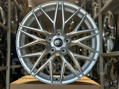 Диск литой REPLICA TOYOTA 8J18 PCD5*114,3 ET35 DIA73,1 Цвет (123547477)